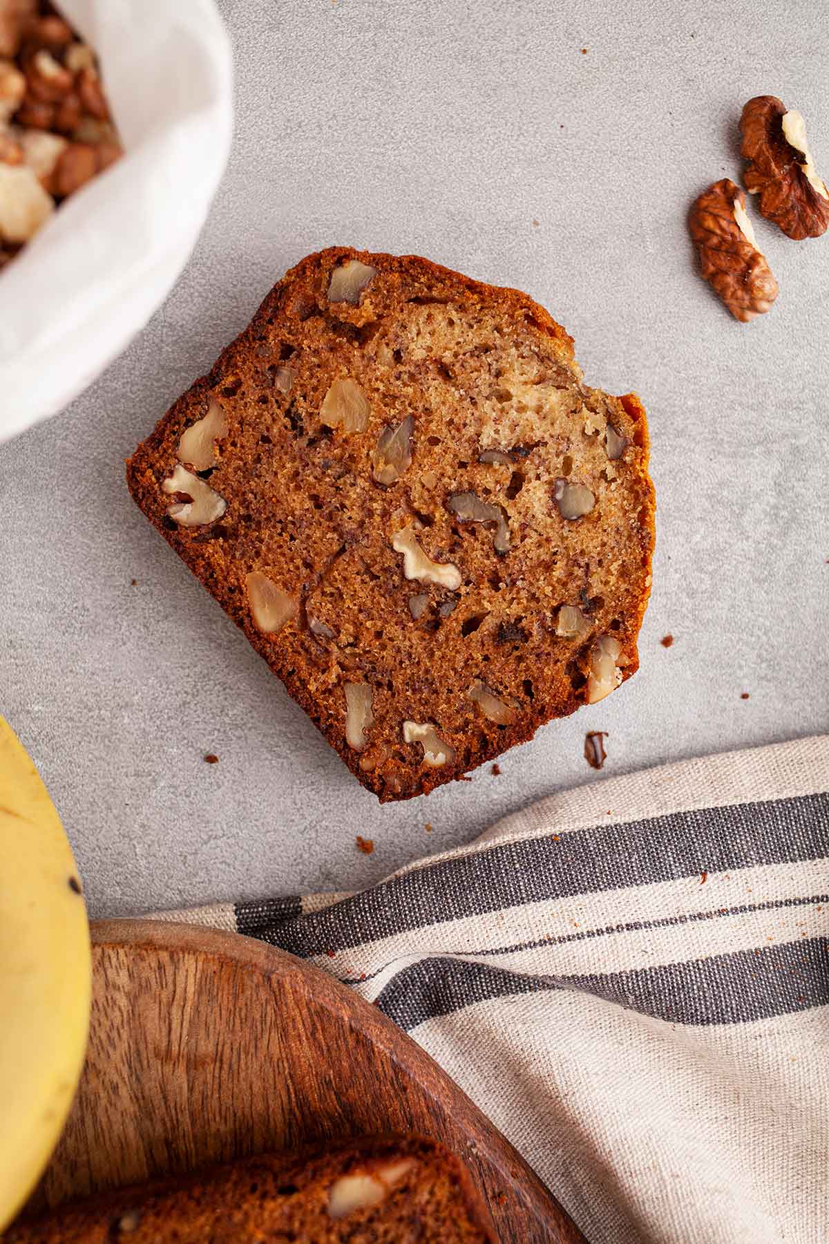 Best Banana Nut Bread 