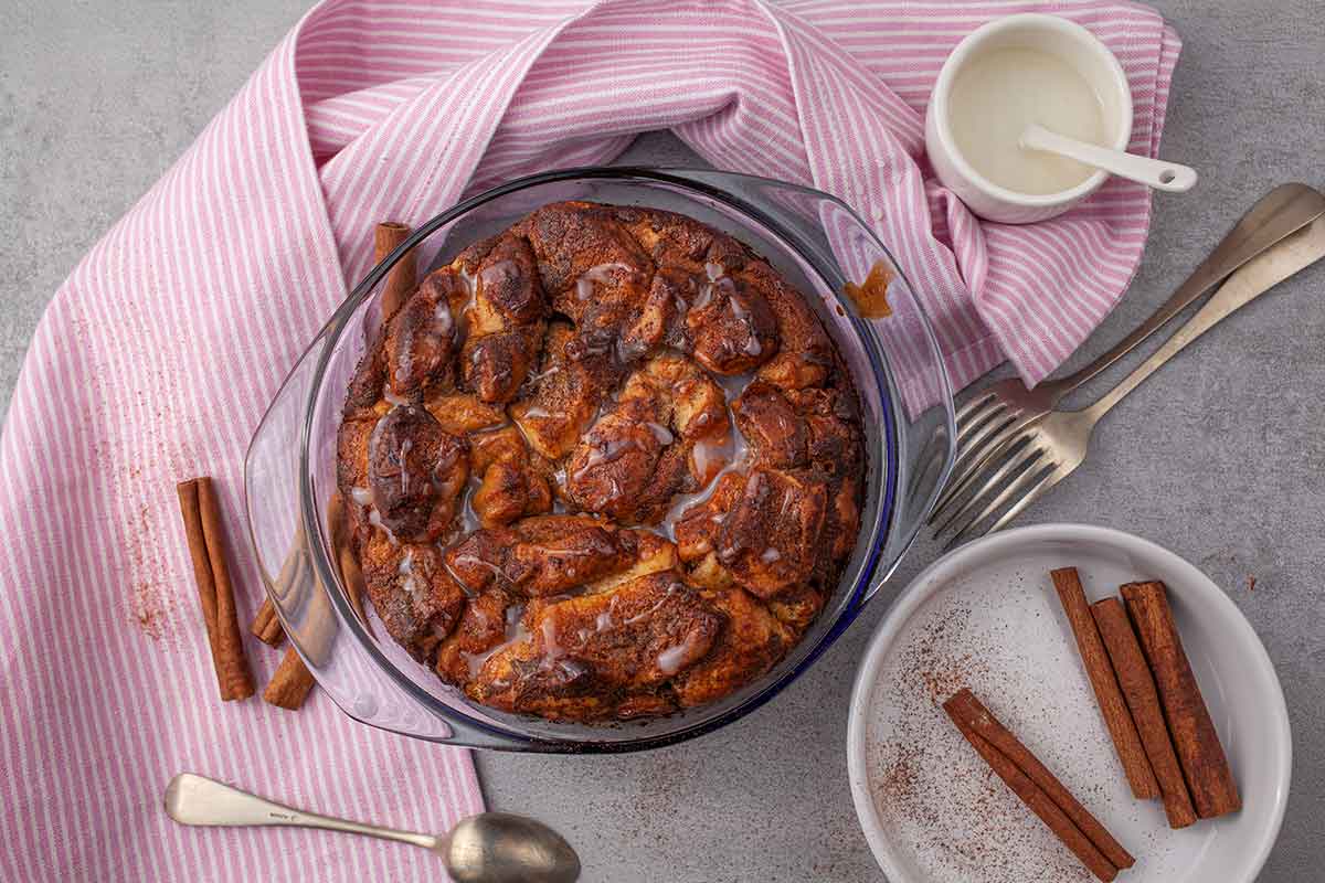 Cinnamon Roll Casserole reteta