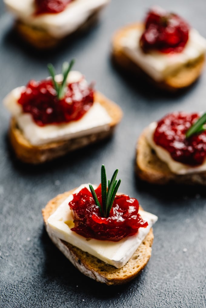 Cranberry Brie Crostini Bites