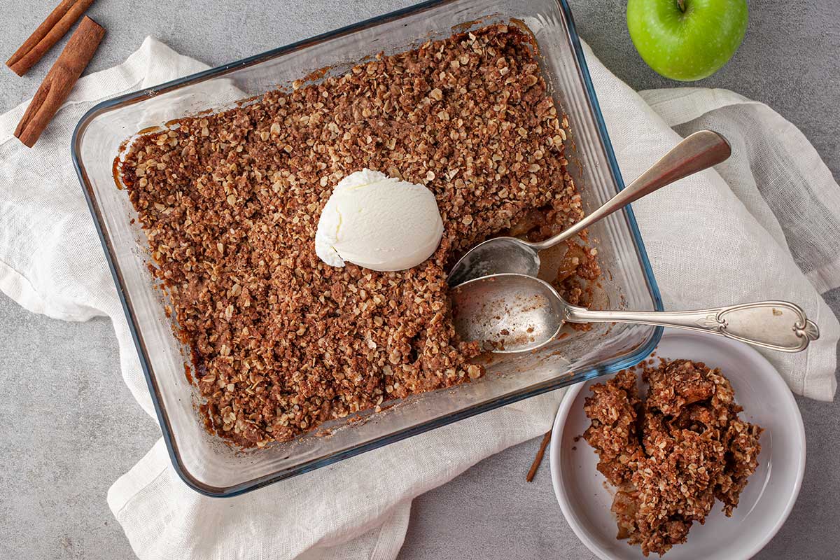 Easy Apple Crisp Dessert