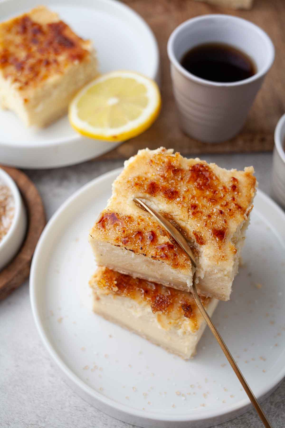 Vegan Crème Brûlée Cheesecake Bars 